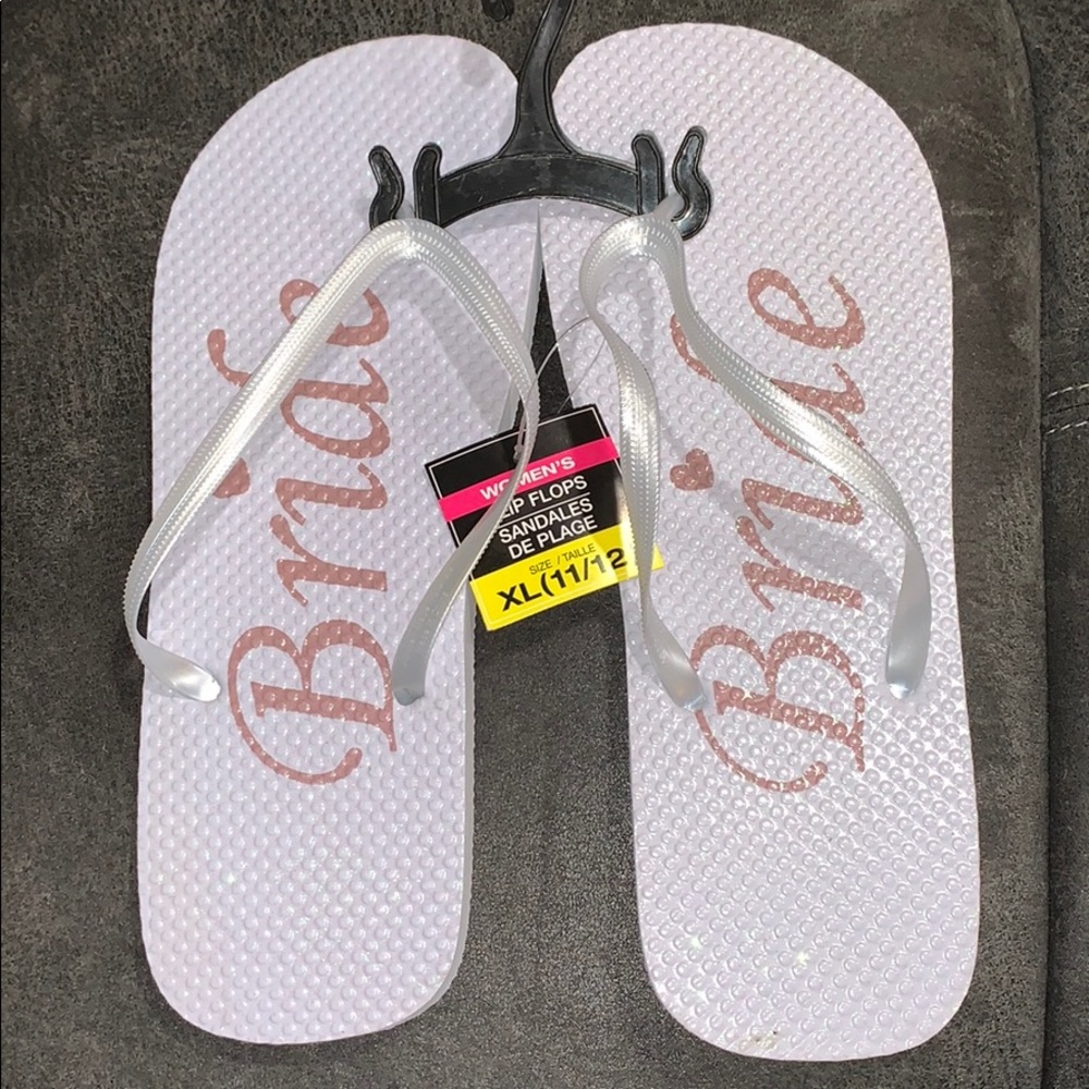 Bride glitter white flip flops women’s 11/12